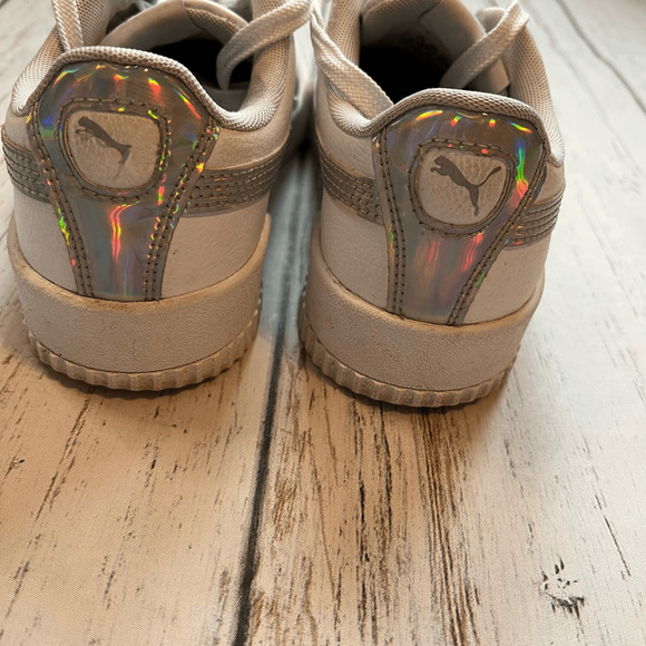 Puma  Carina white casual low top lace up sneakers Women’s Size 7 - Picture 7 of 10